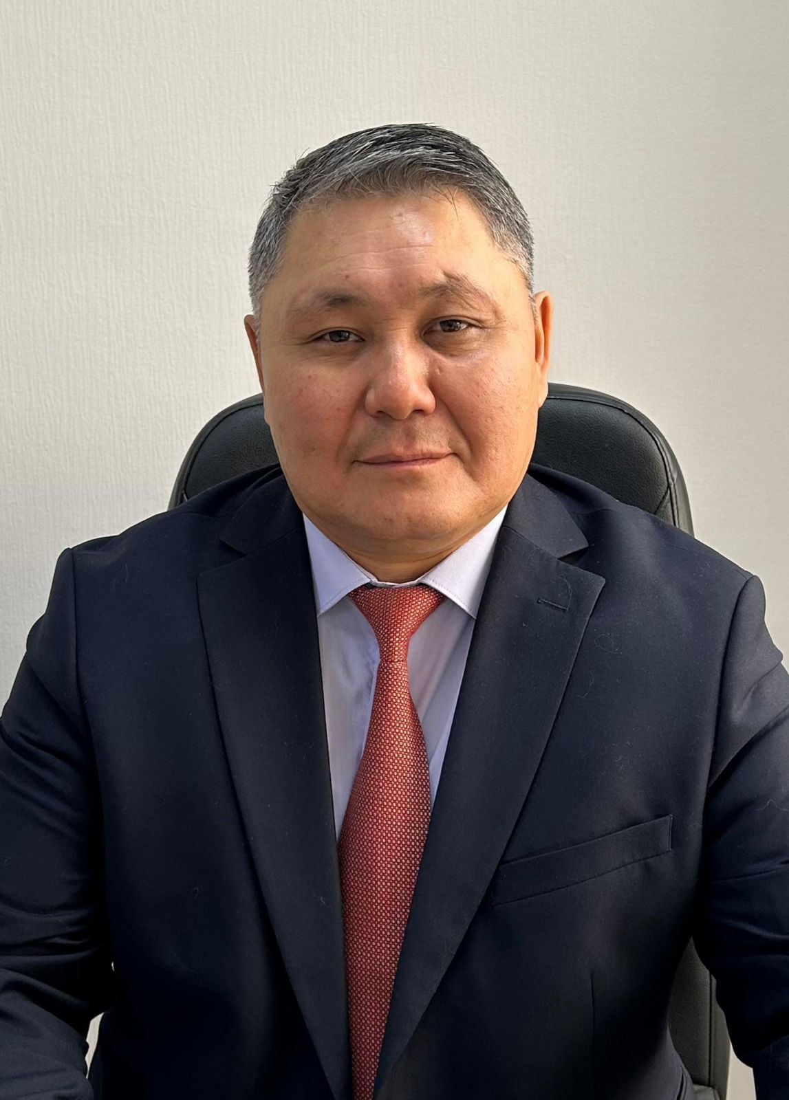 КЕНЖЕАХМЕТОВ ОЛЖАС СЕИТОВИЧ